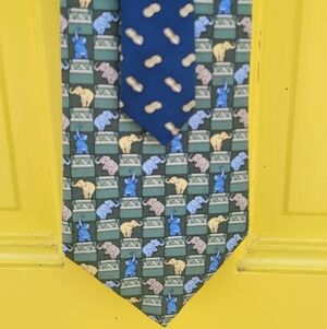 Vintage Tommy Hilfiger Silk Tie USA Elephant Peanut Novelty 90s Preppy 3.75x60